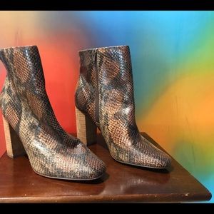 Women's Faux Snakeskin Ankle Boots